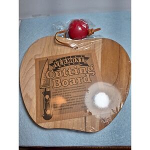 Select Maple VERMONT Apple Cutting Board